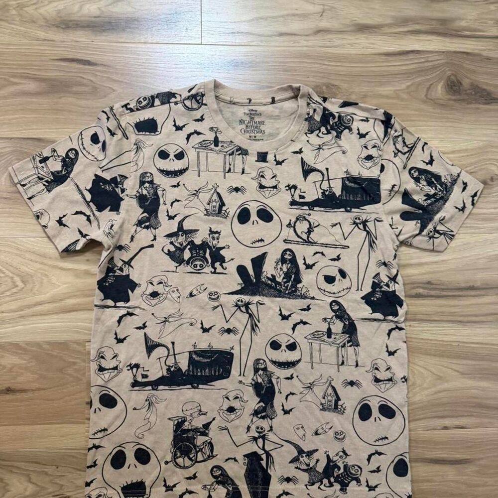 Disney Nightmare Before Christmas AOP graphic print tee size medium